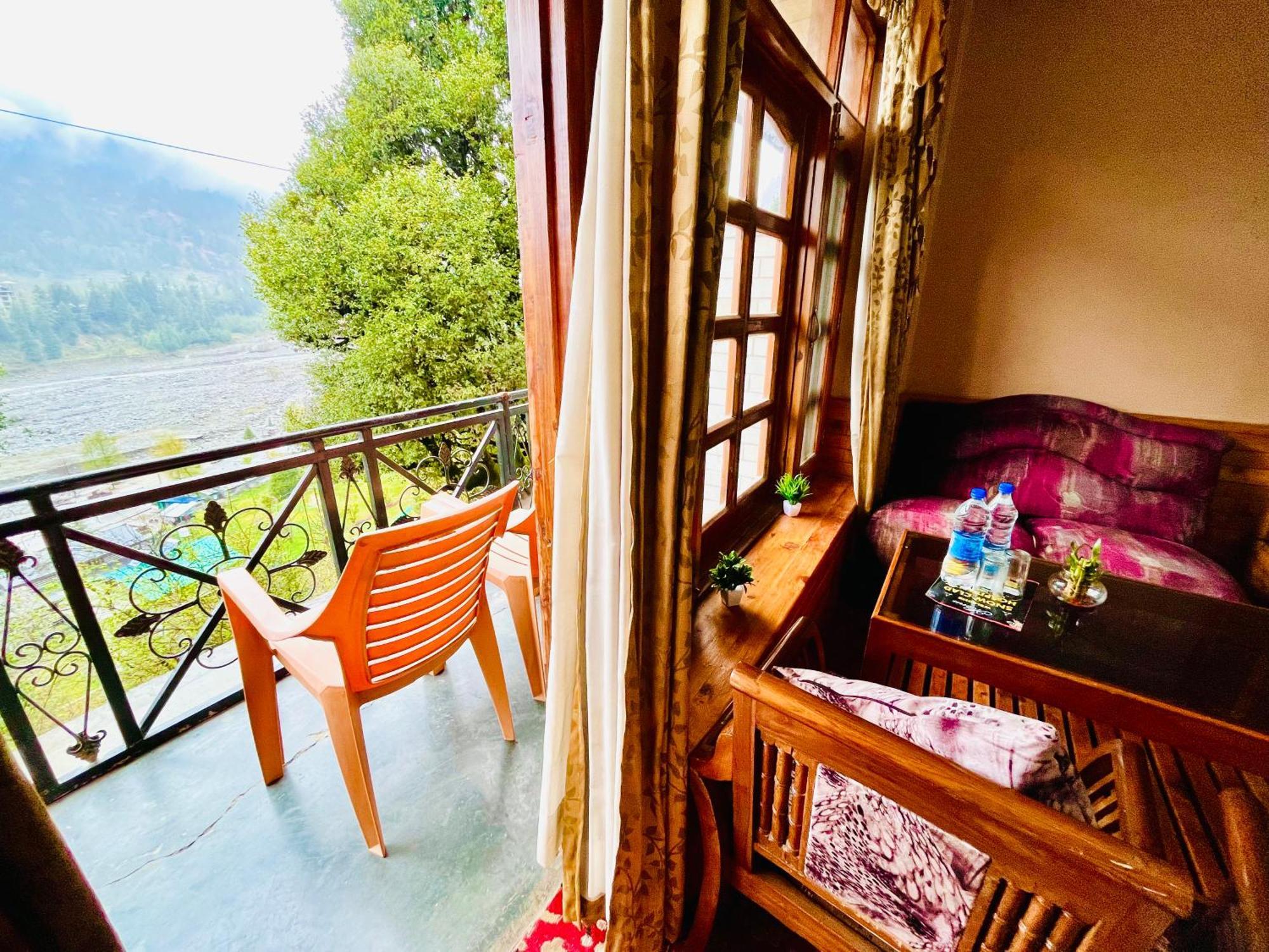 Hotel Hollywood Manali - Scenic River & Mountain View With Premium Rooms Buitenkant foto