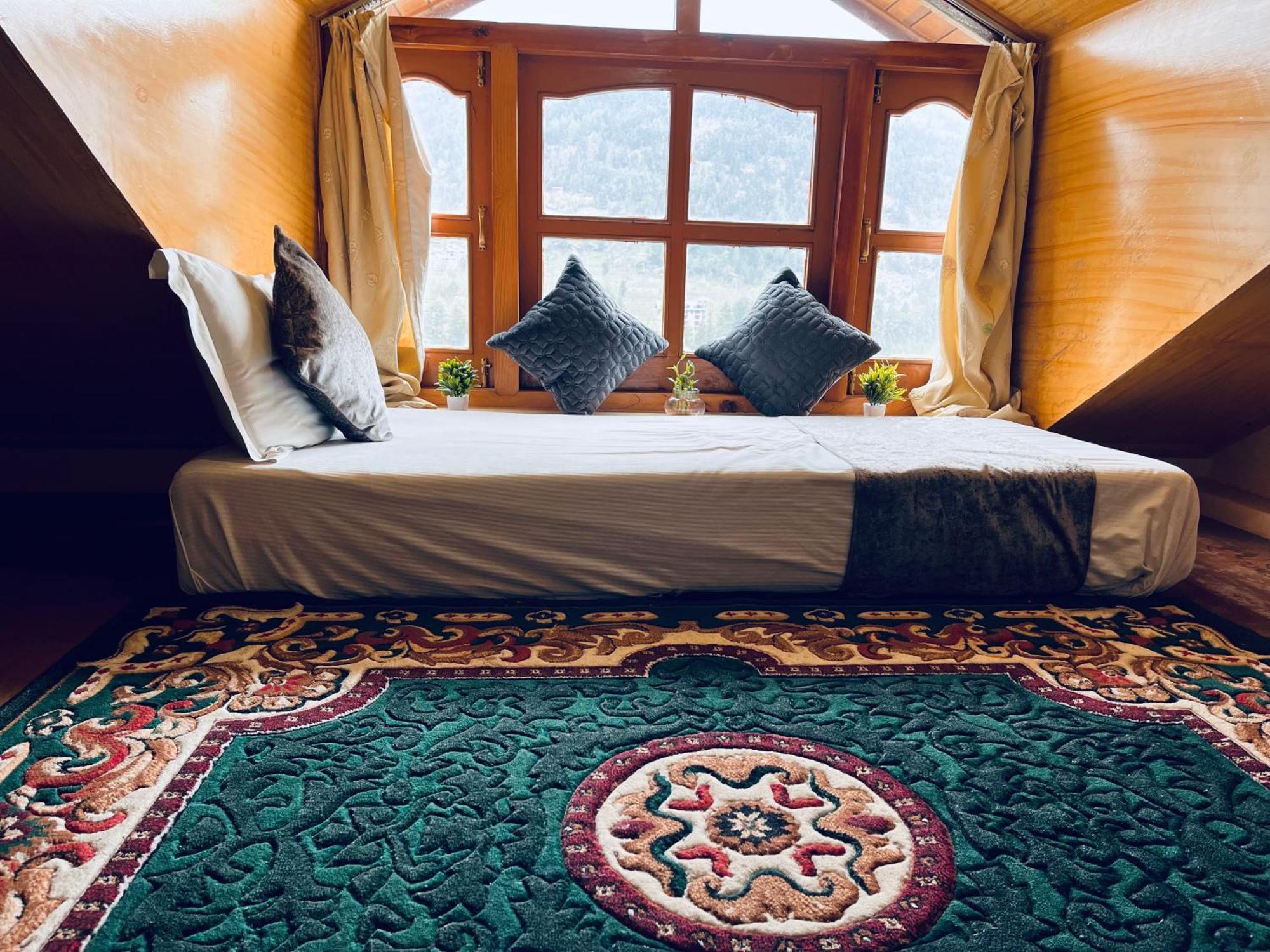 Hotel Hollywood Manali - Scenic River & Mountain View With Premium Rooms Buitenkant foto
